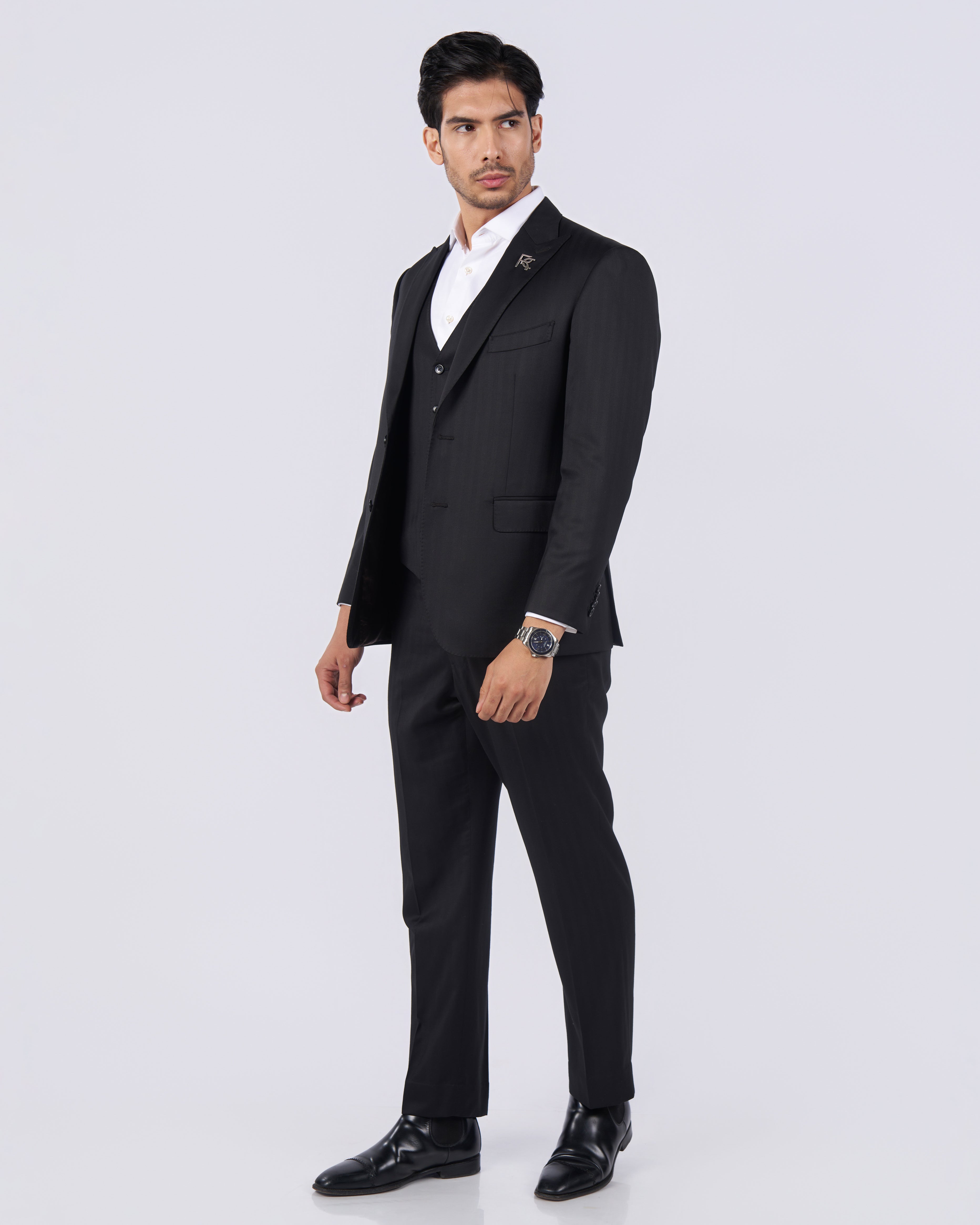 The Nero Sovrano Three Piece Ensemble