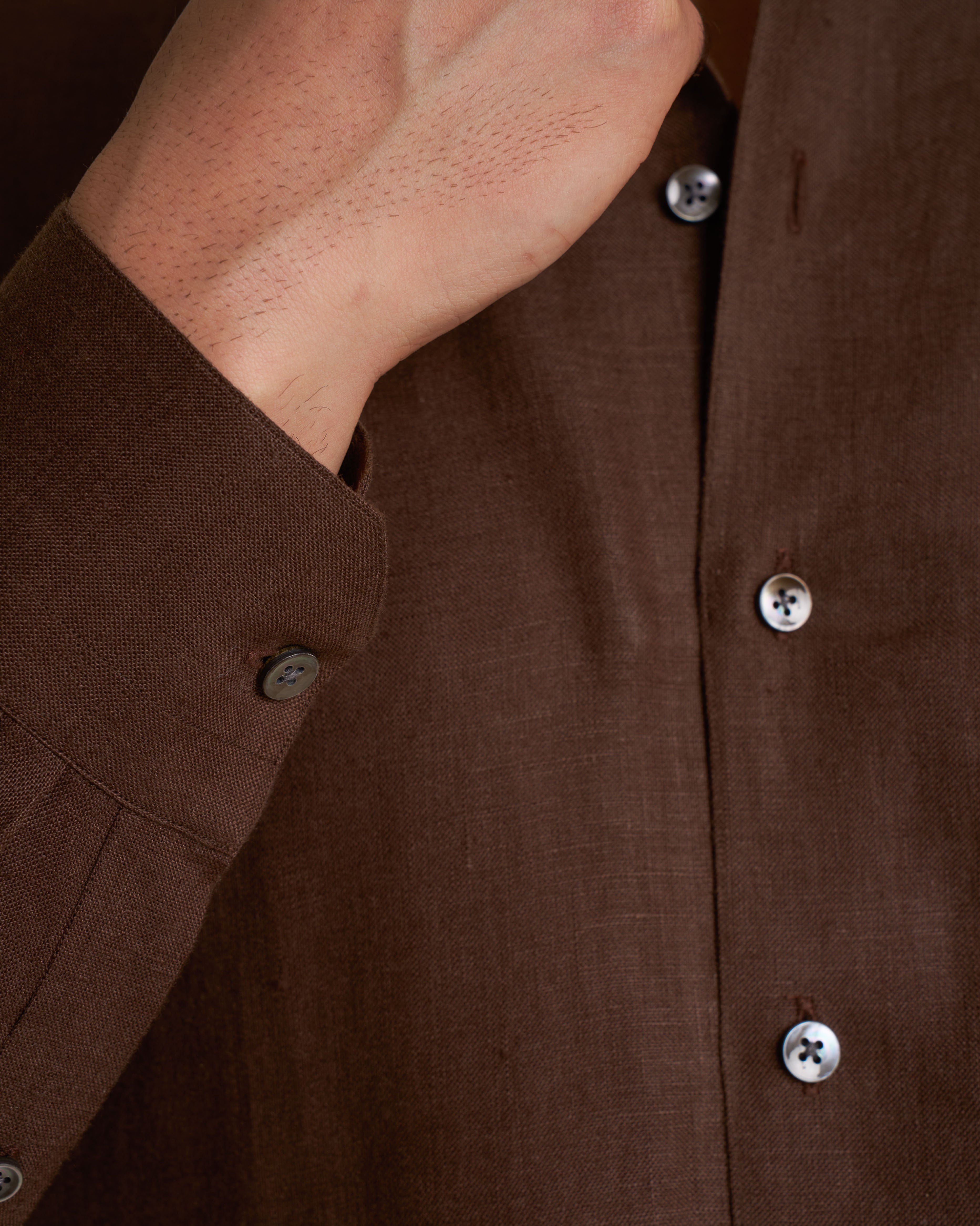 La chemise à boutons en lin irlandais