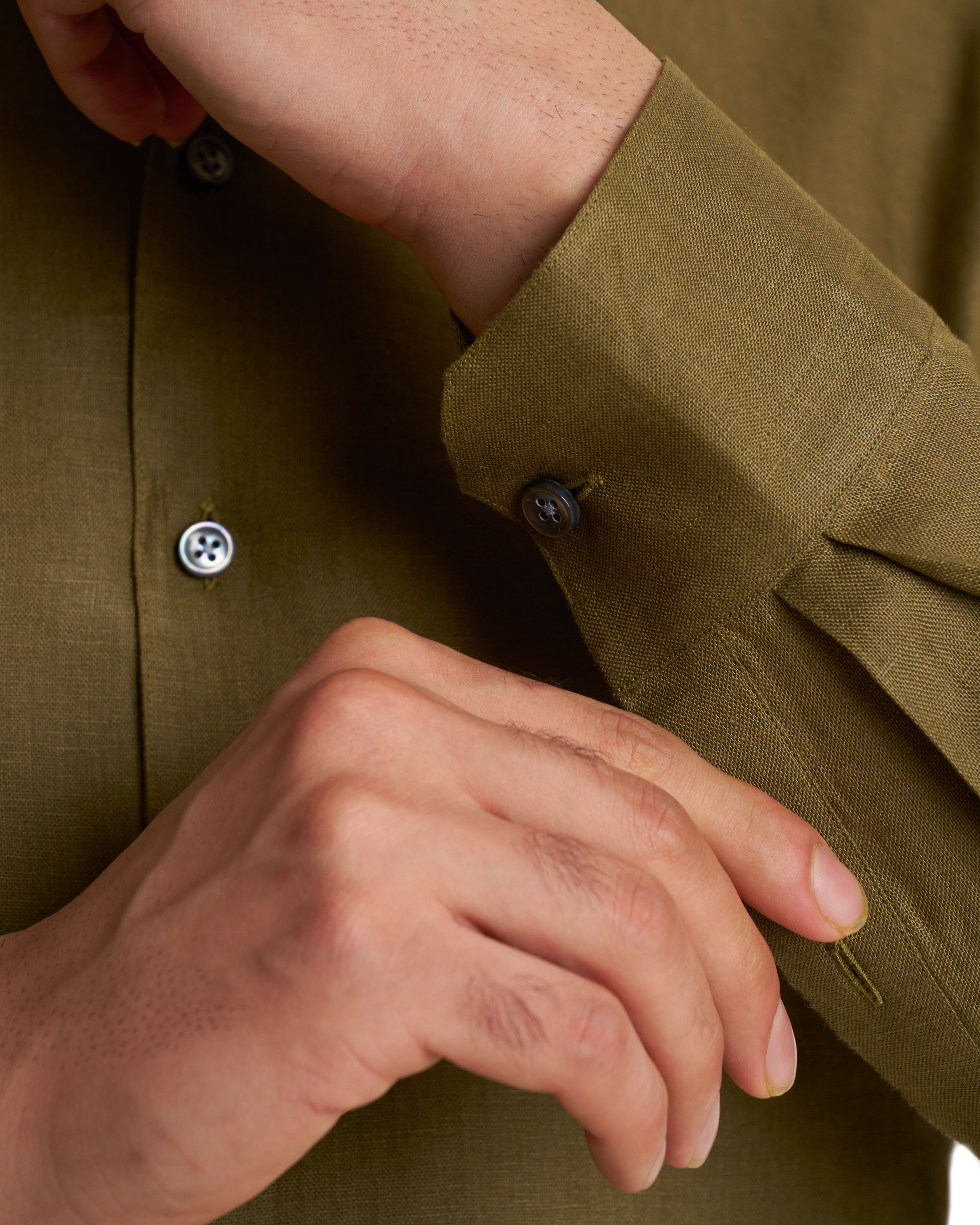 La chemise à boutons en lin irlandais