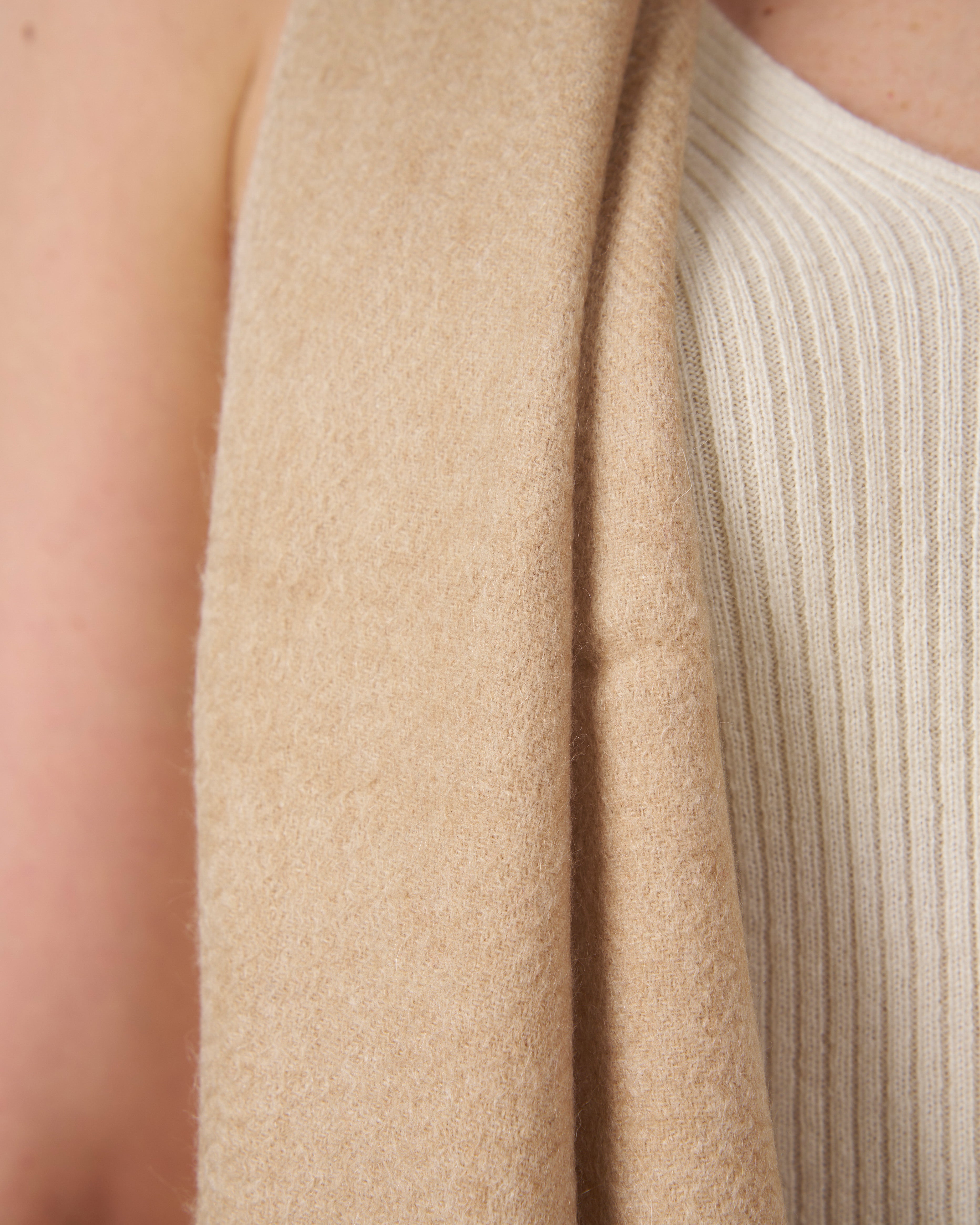 وشاح ميريبيل من الكشمير