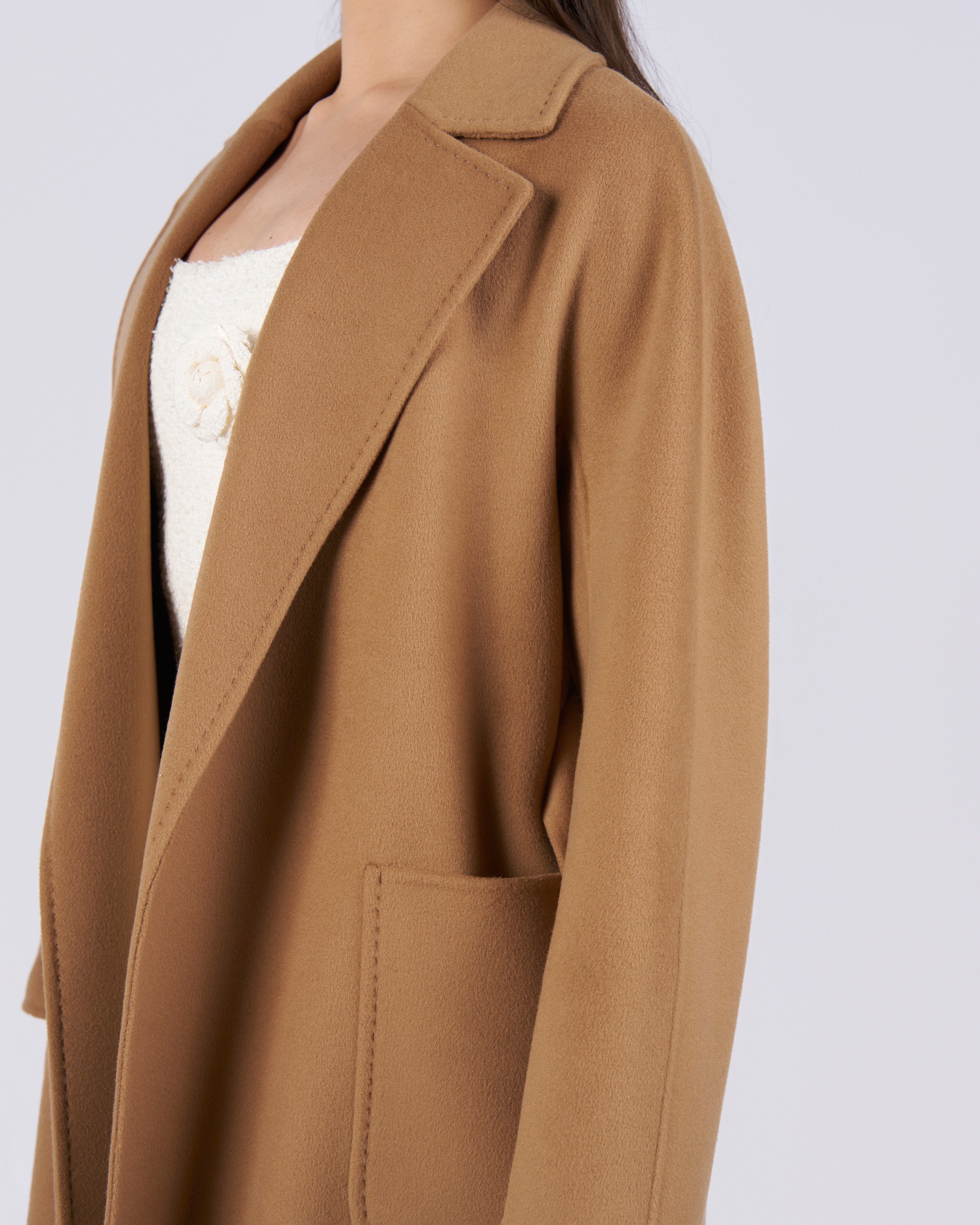 معطف ألبينا من الكشمير